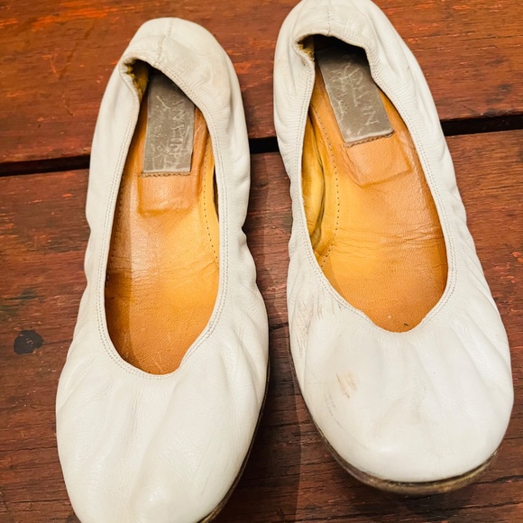 Lanvin cream ballet flats 9.5 - Picture 2 of 3